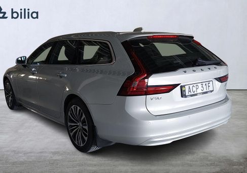 Volvo V90, 2021