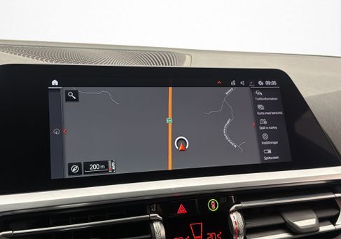 BMW 330, 2020