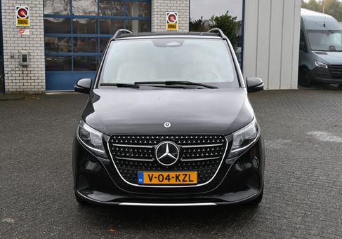 Mercedes-Benz V 300, 2024