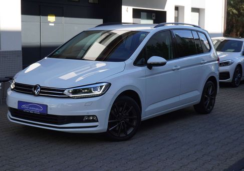 Volkswagen Touran, 2024 3