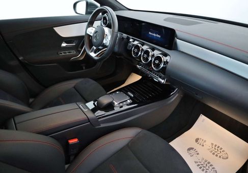 Mercedes-Benz CLA 250, 2022 3