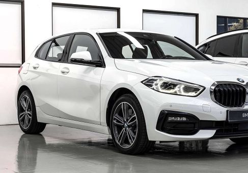 BMW 120, 2020 3