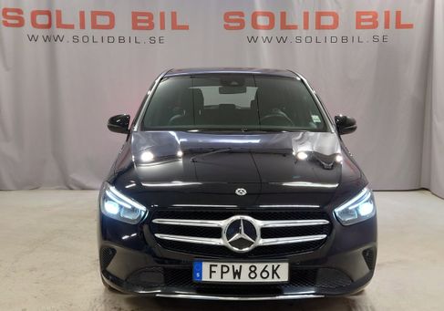 Mercedes-Benz B 200, 2022