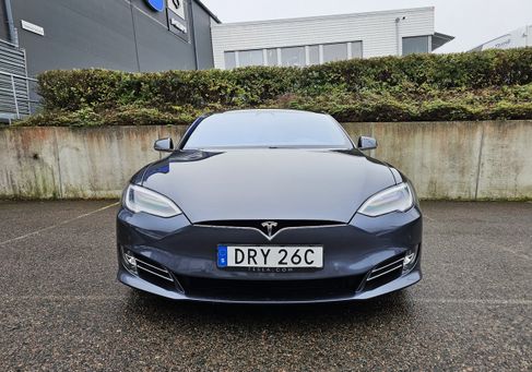 Tesla Model S, 2020 3
