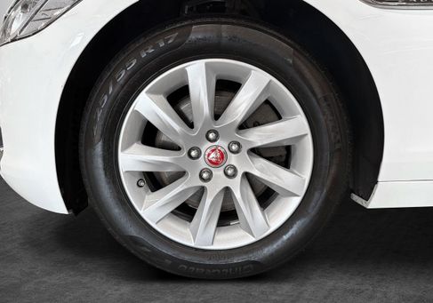Jaguar XF, 2019