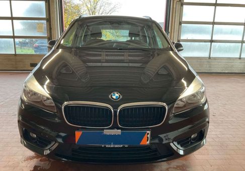 BMW 216, 2018