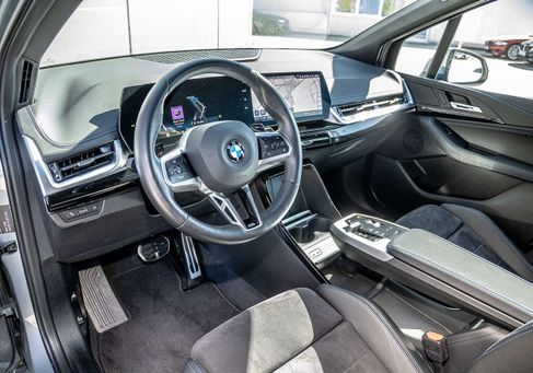 BMW 220, 2023 3