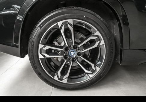 BMW iX, 2023 3