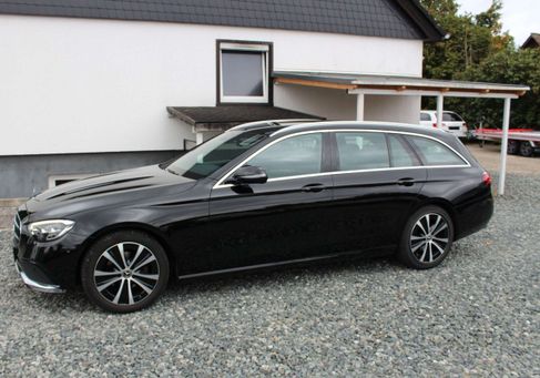 Mercedes-Benz E 200, 2020