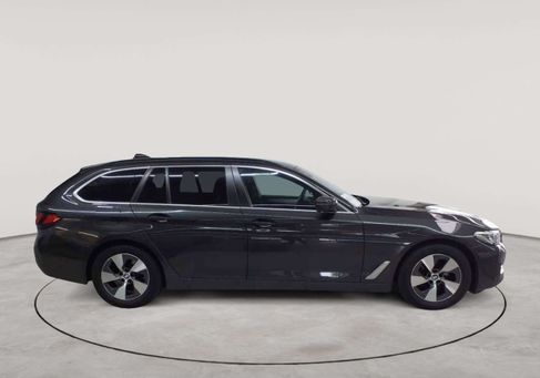 BMW 520, 2023 3
