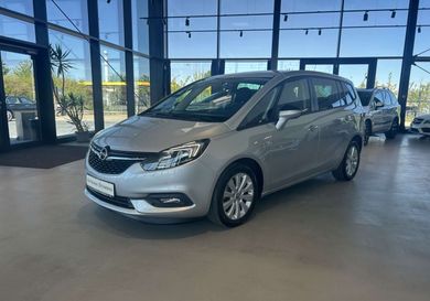 Opel Zafira, 2018