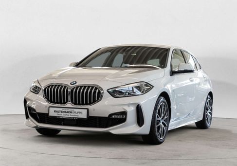 BMW 118, 2023