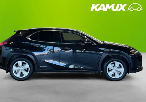 Lexus UX, 2021
