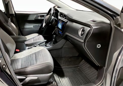 Toyota Auris Touring Sports, 2016