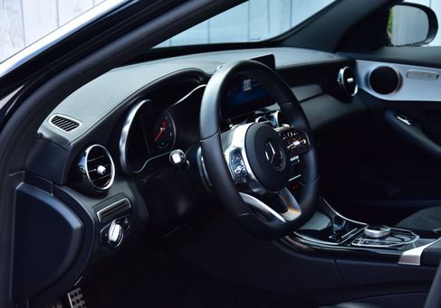 Mercedes-Benz C 300, 2020