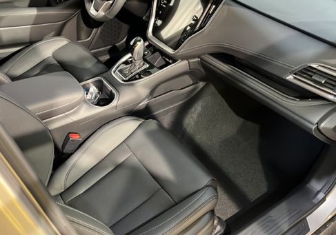 Subaru OUTBACK, 2025