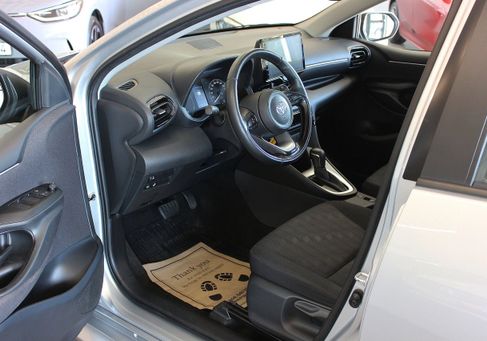 Toyota Yaris, 2024