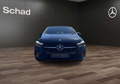 Mercedes-Benz B 220, 2023 2