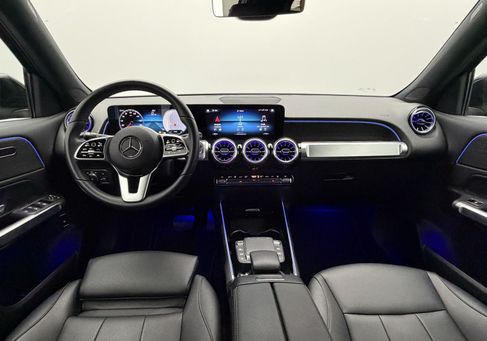 Mercedes-Benz EQB, 2022