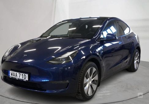 Tesla Model Y, 2022