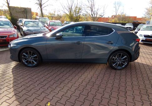 Mazda 3, 2023