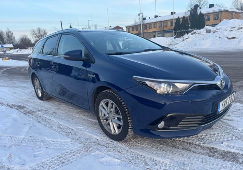 Toyota Auris Touring Sports, 2017