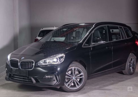 BMW 220, 2022