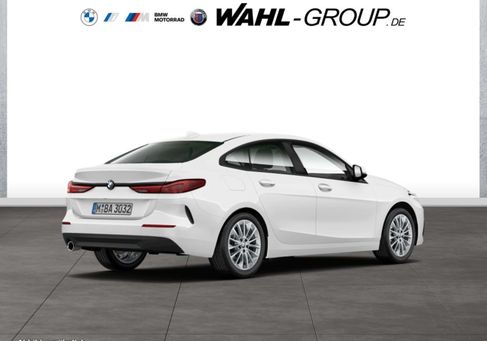 BMW 216, 2023