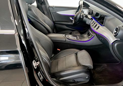 Mercedes-Benz E 200, 2021 3