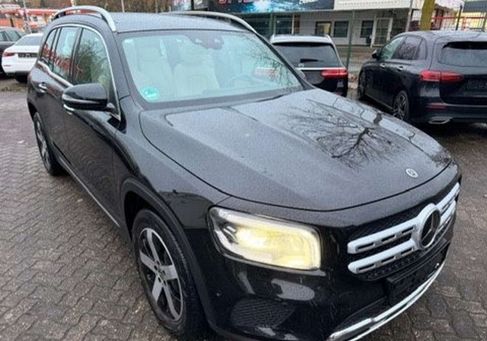 Mercedes-Benz GLB 200, 2021