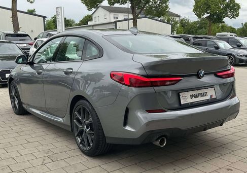 BMW 218, 2023