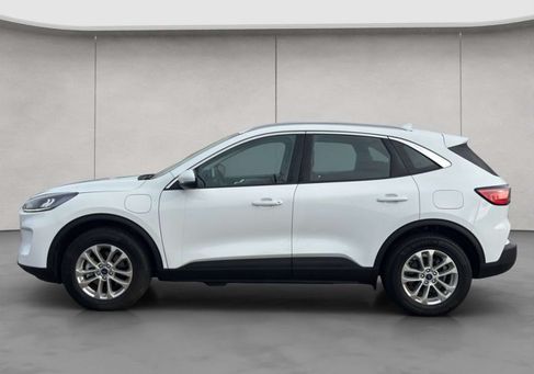 Ford Kuga, 2022