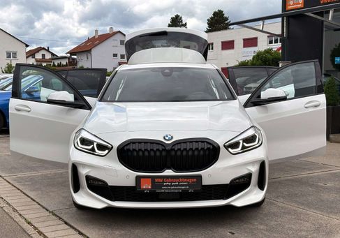 BMW 118, 2023