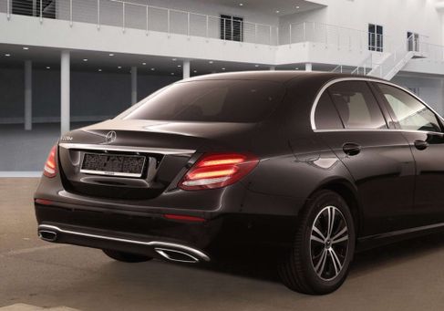 Mercedes-Benz E 220, 2020