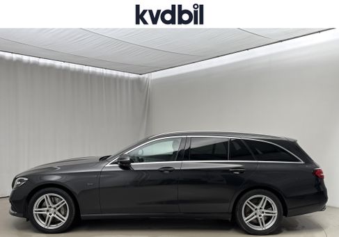 Mercedes-Benz E 300, 2021