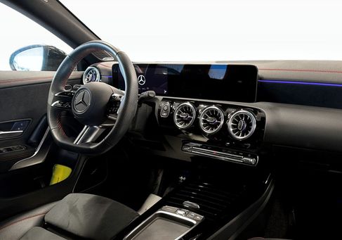 Mercedes-Benz CLA 200 Shooting Brake, 2025