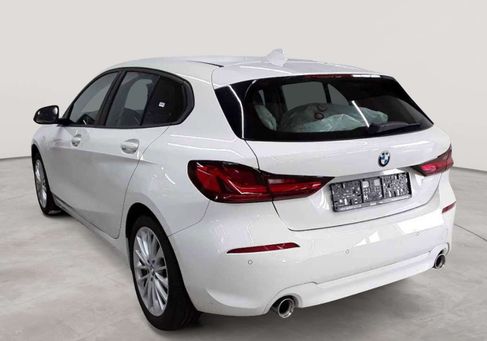 BMW 120, 2023