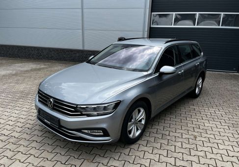 Volkswagen Passat Variant, 2023 3