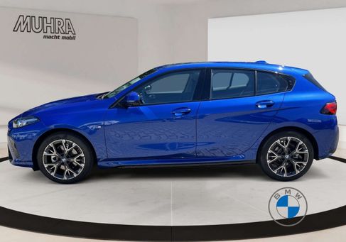 BMW 120, 2025 3