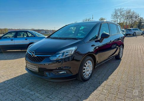 Opel Zafira Tourer, 2018