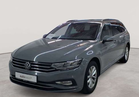 Volkswagen Passat, 2023