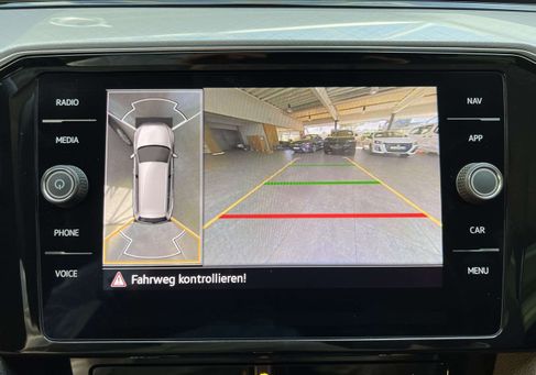 Volkswagen Passat, 2022