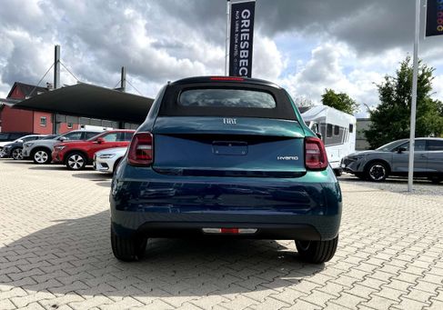 Fiat 500C, 2026