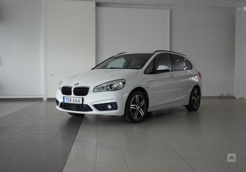 BMW 225 Active Tourer, 2016