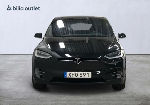 Tesla Model X, 2017