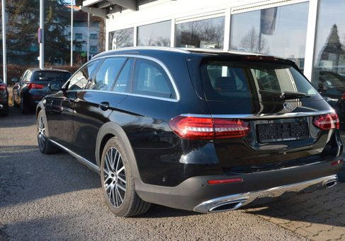 Mercedes-Benz E 400, 2021