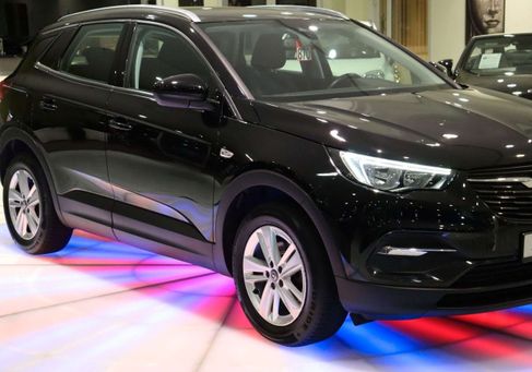 Opel Grandland X, 2019 3