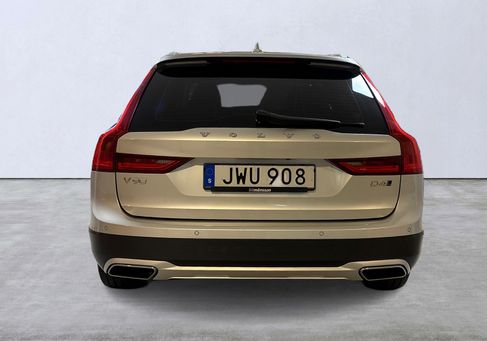 Volvo V90 Cross Country, 2019