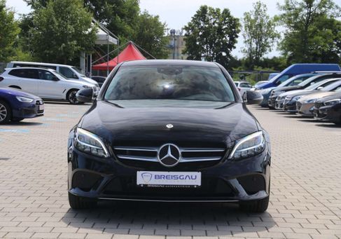 Mercedes-Benz C 300, 2021 3