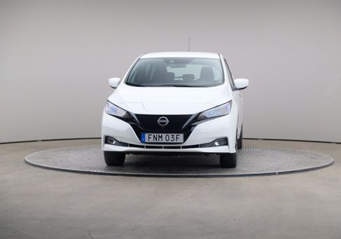 Nissan Leaf, 2022 3